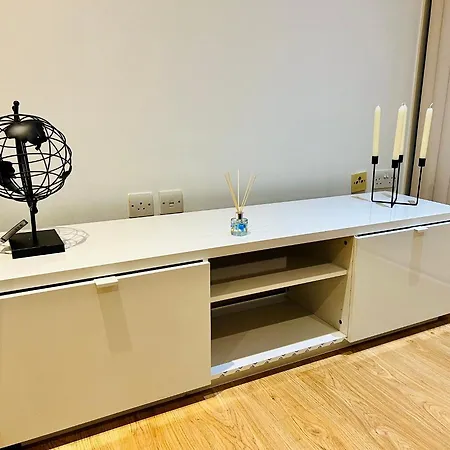 Canary Luxury Modern 1 Bedroom Apartment London Exterior photo