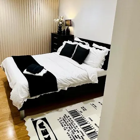 Canary Luxury Modern 1 Bedroom Apartment London Exterior photo