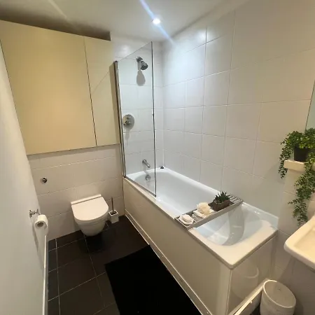 Canary Luxury Modern 1 Bedroom Apartment London Exterior photo